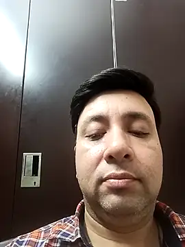 innocentboy1987 online show from 02/26/26, 03:50