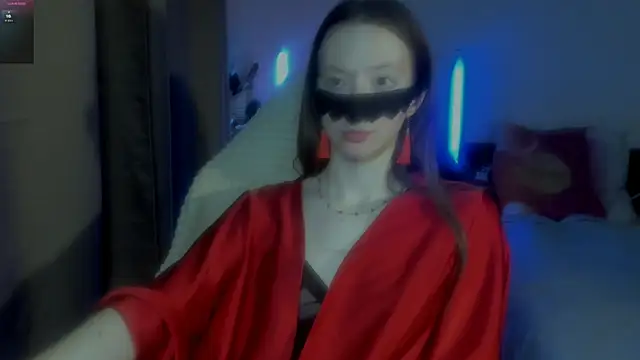 Snapshot of holyharlot chatting on 02/23/25, 03:40 holyharlot online show from 02/23/25, 03:40