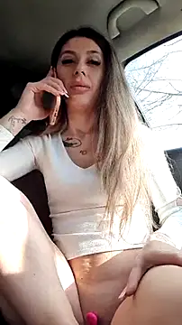 Snapshot of risky_emma_perfect02 chatting on 02/24/25, 08:17 risky emma perfect02 online show from 02/24/25, 08:17