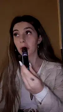 Snapshot of risky_emma_perfect02 chatting on 02/13/25, 08:17 risky emma perfect02 online show from 02/13/25, 08:17