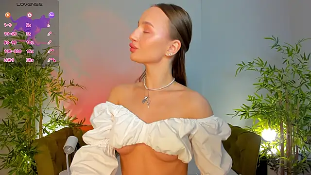 miiss  lulu online show from 06/04/26, 01:10