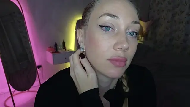 Engel 13 online show from 11/08/25, 06:22