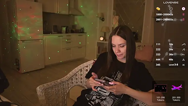 Snapshot of alexa_feels_ chatting on 02/19/25, 09:14 alexa feels online show from 02/19/25, 09:14