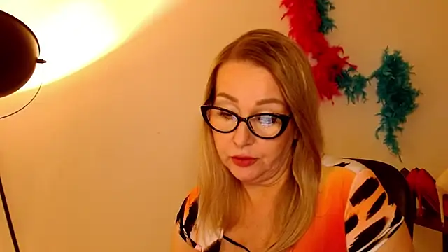 leaxSTAR online show from 03/18/25, 02:50