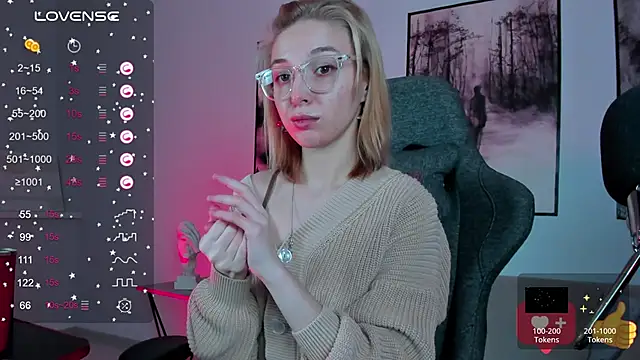 PhilippaAdamas online show from 02/20/25, 05:44