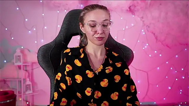 PhilippaAdamas online show from 03/08/25, 08:11