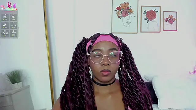 alejandra-cortes online show from 11/18/25, 11:02