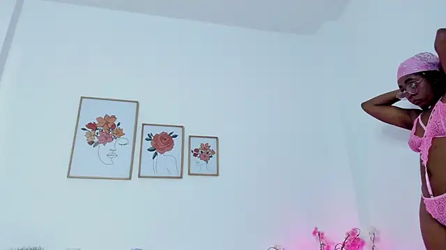 alejandra-cortes online show from 11/13/25, 11:03