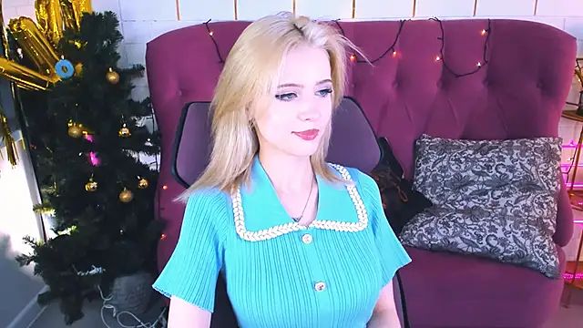 LeonaStane online show from 12/14/25, 06:02