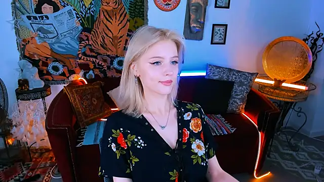 LeonaStane online show from 09/13/25, 05:13