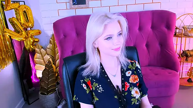 LeonaStane online show from 03/08/25, 05:01