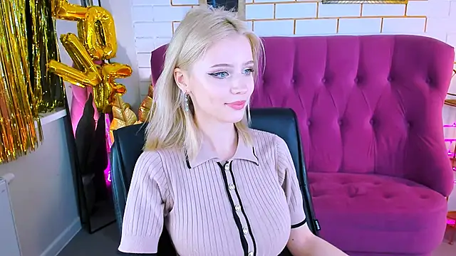 LeonaStane online show from 09/25/25, 05:08