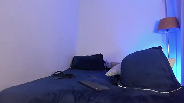 Snapshot of bakersboyssexys chatting on 10/09/25, 01:50 bakersboyssexys online show from 10/09/25, 01:50