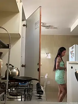 casalshowtime2 online show from 11/03/25, 10:41