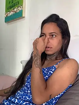 casalshowtime2 online show from 11/18/25, 10:18