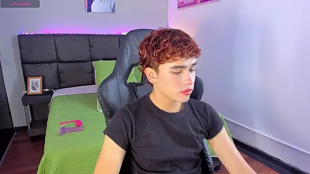 Aiiden 15 online show from 12/20/25, 12:52