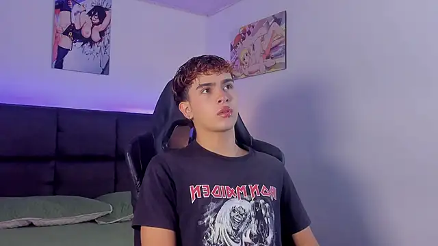 Aiiden 15 online show from 10/27/25, 01:23