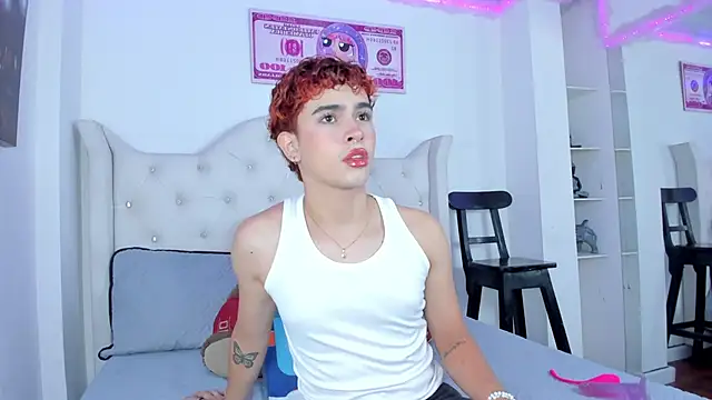 Aiiden 15 online show from 11/10/25, 06:13