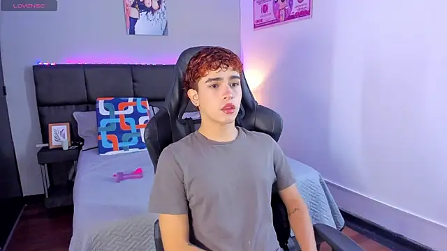 Aiiden 15 online show from 12/16/25, 12:31