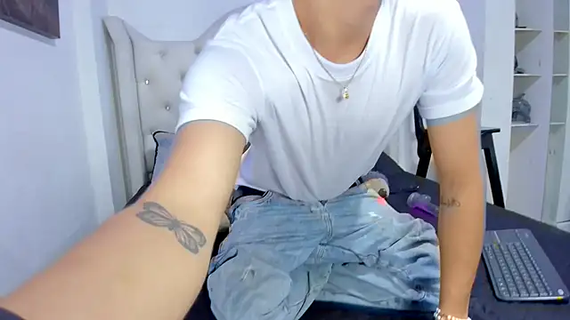 Aiiden 15 online show from 11/07/25, 07:18