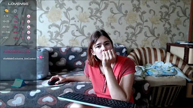 Snapshot of JennyStormy chatting on 10/15/25, 08:00 JennyStormy online show from 10/15/25, 08:00