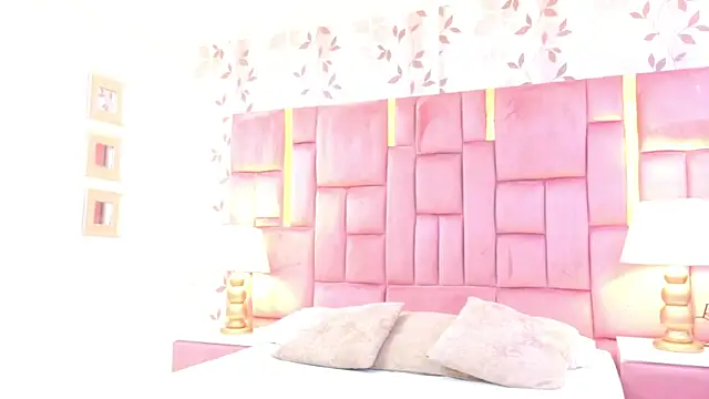 ArianaFranco online show from 06/17/26, 01:32