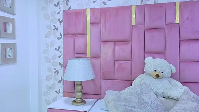 ArianaFranco online show from 05/17/26, 02:50