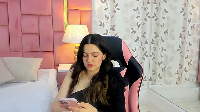 ArianaFranco online show from 09/26/25, 12:45