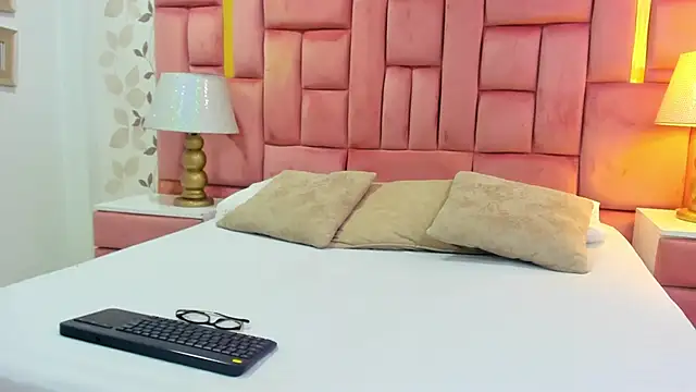 ArianaFranco online show from 04/04/26, 12:23