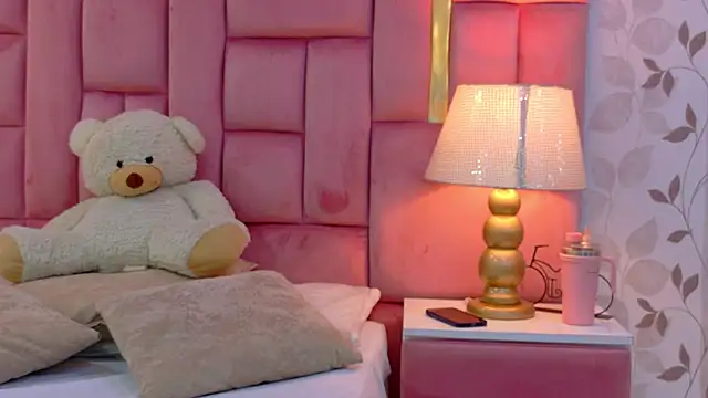ArianaFranco online show from 04/26/26, 03:09