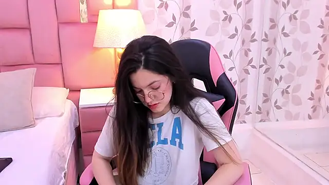 ArianaFranco online show from 12/13/25, 09:43