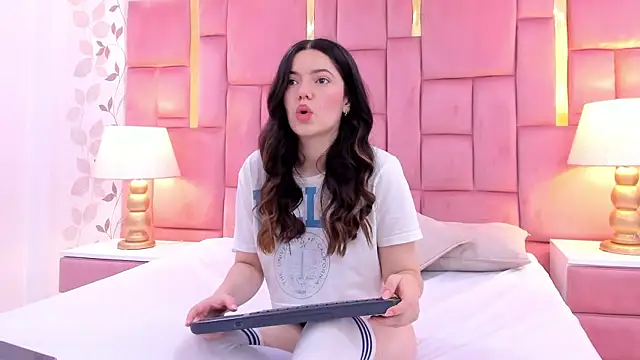 ArianaFranco online show from 10/07/25, 12:39