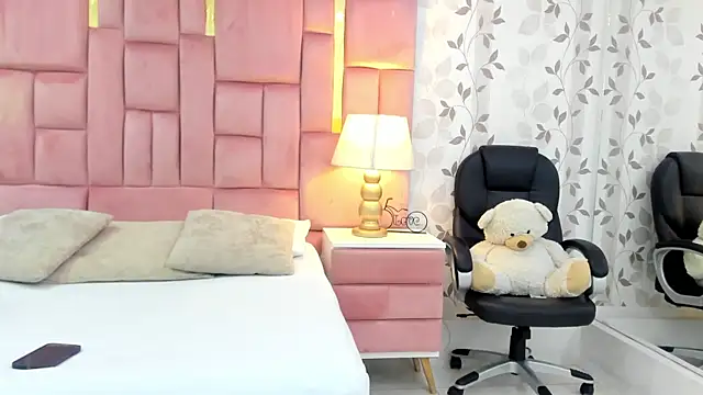 ArianaFranco online show from 04/20/26, 01:13