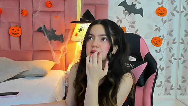 ArianaFranco online show from 10/27/25, 01:12