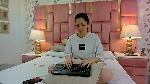 ArianaFranco online show from 01/13/26, 03:49