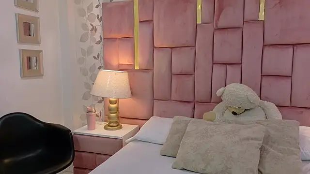ArianaFranco online show from 07/09/26, 12:59