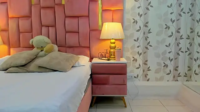 ArianaFranco online show from 04/07/26, 01:13