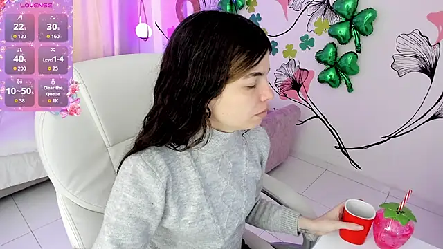 Isabela Fiorelli online show from 03/12/26, 01:15