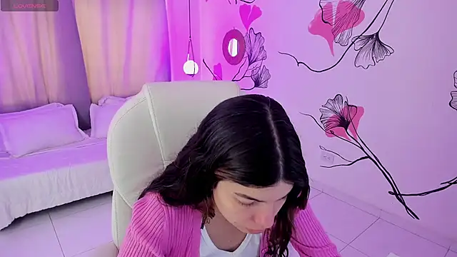 Isabela Fiorelli online show from 05/11/26, 12:50