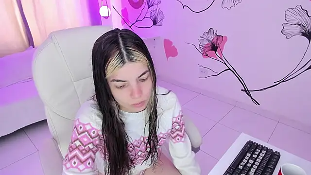 Isabela Fiorelli online show from 10/10/25, 02:07