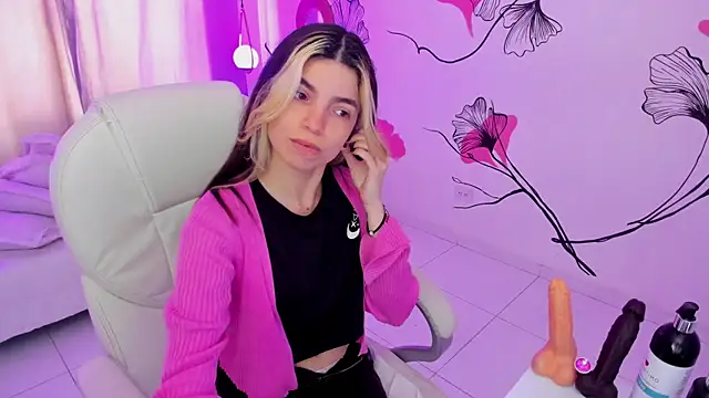 Isabela Fiorelli online show from 11/20/25, 01:01