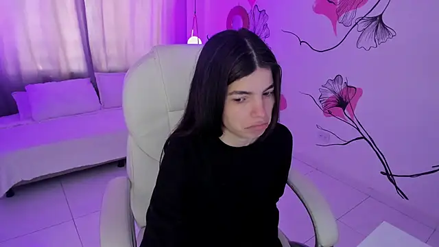 Isabela Fiorelli online show from 12/15/25, 01:17