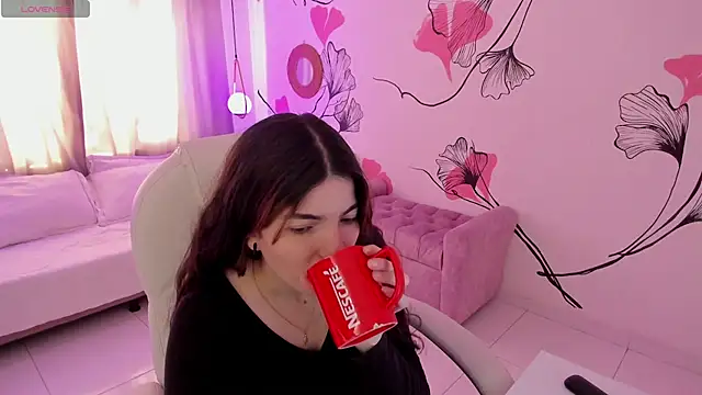 Isabela Fiorelli online show from 04/11/26, 01:15