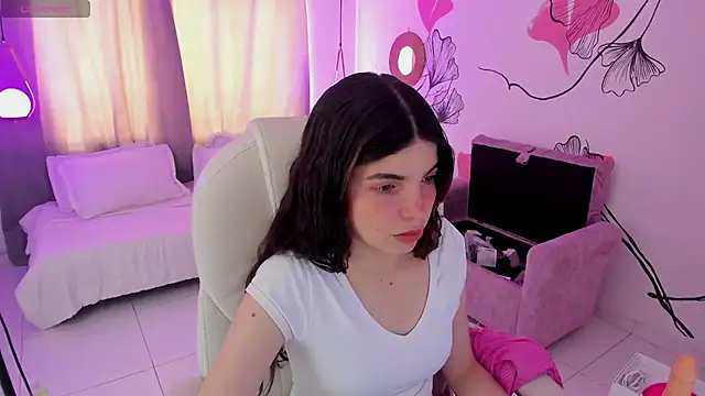 Isabela Fiorelli online show from 05/11/26, 02:45