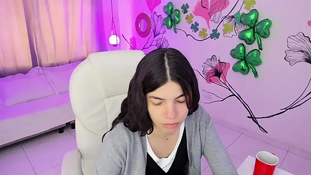 Isabela Fiorelli online show from 03/28/26, 01:23