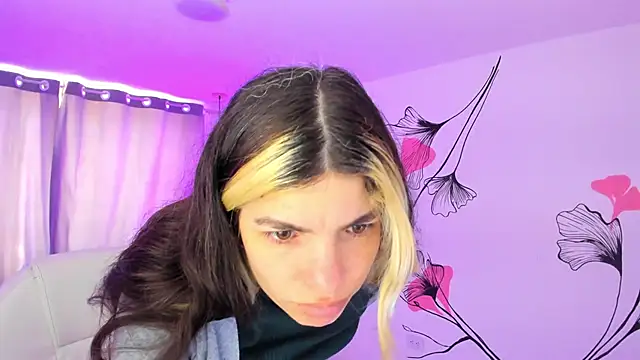 Isabela Fiorelli online show from 11/29/25, 01:11