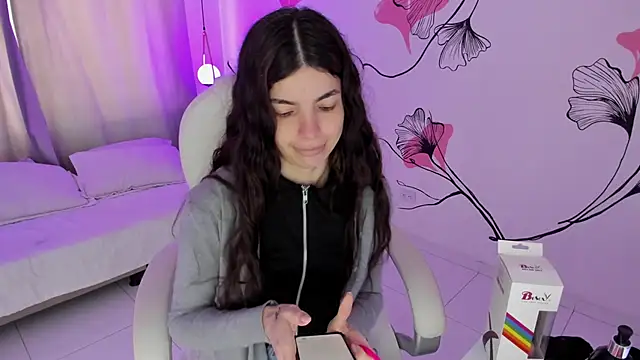 Isabela Fiorelli online show from 01/07/26, 01:27