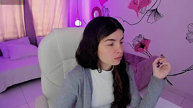 Isabela Fiorelli online show from 05/08/26, 01:59