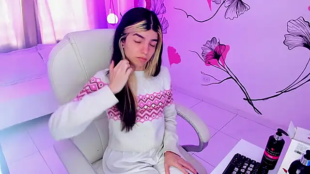 Isabela Fiorelli online show from 11/14/25, 01:04