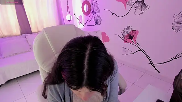 Isabela Fiorelli online show from 04/16/26, 01:12